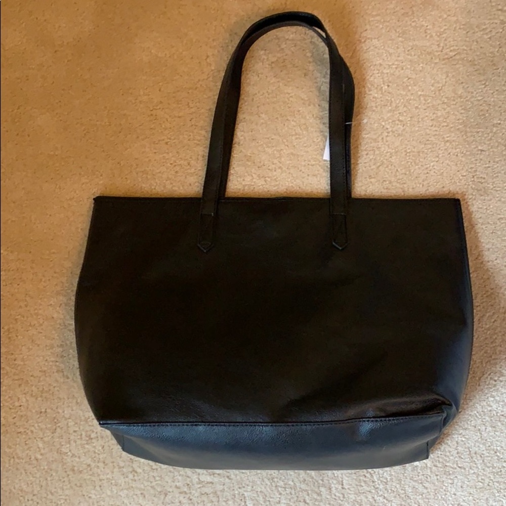 Black tote
